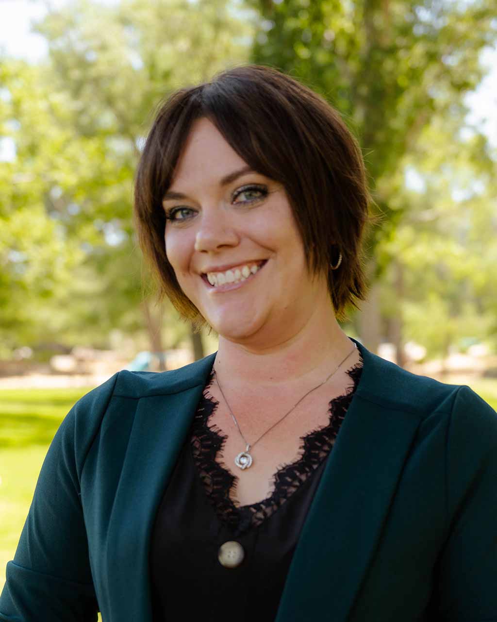 Raechel Iveson Raechel Iveson